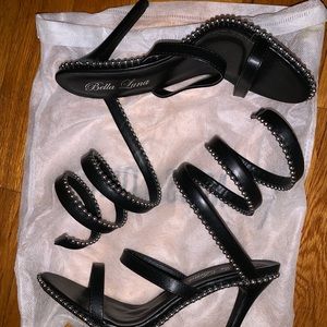 BlACK STUDDED SANDAL HEELS 😍🖤